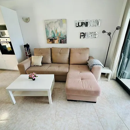 Ocean Front Cozy 2 Bedroom, 3 Beds Spacious- Netflix, Pool, Beach Lift & Fast Wifi Playa del Inglés Esterno foto